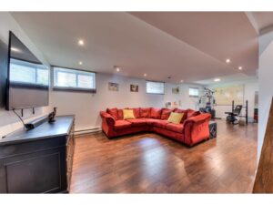 Rue Dubuisson Chambly Quebec JLL Miguel Escobar Real Estate Montreal