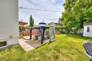 Rue Dubuisson Chambly Quebec JLL Miguel Escobar Real Estate Montreal
