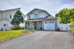 Rue Dubuisson Chambly Quebec JLL Miguel Escobar Real Estate Montreal