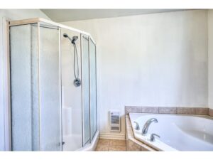 House for sale Boul. Dagenais O. # Laval Québec HRL Miguel escobar Realestate Laval