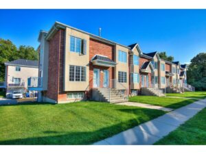 House for sale Boul. Dagenais O. # Laval Québec HRL Miguel escobar Realestate Laval