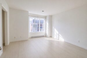 House for sale Boul. Dagenais O. # Laval Québec HRL Miguel escobar Realestate Laval