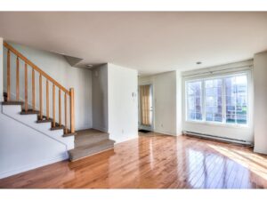 House for sale Boul. Dagenais O. # Laval Québec HRL Miguel escobar Realestate Laval